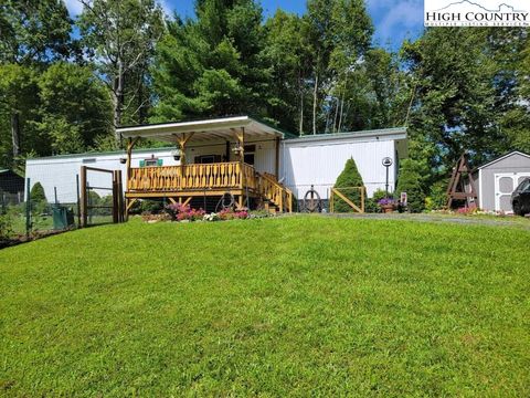 Photo of 135 Martingale Place, West Jefferson, NC 28694 (MLS # 257356)