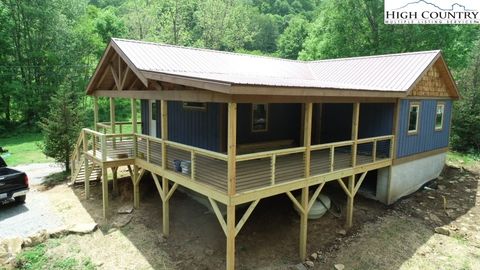 Photo of 1171 Little Elk Road, Elk Park, NC 28622 (MLS # 255741)