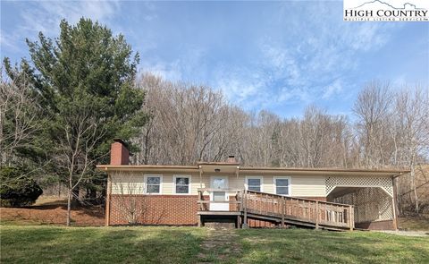 Photo of 111 Dove Road, Sparta, NC 28675 (MLS # 260821)