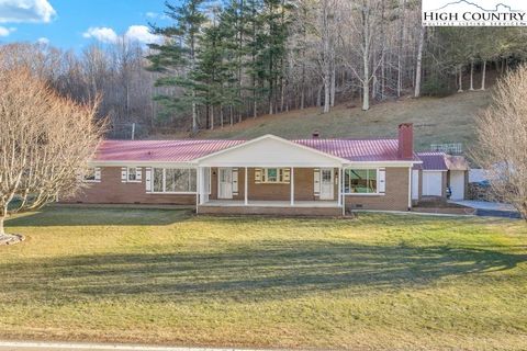 Photo of 2578 Meat Camp Road, Boone, NC 28607 (MLS # 259438)