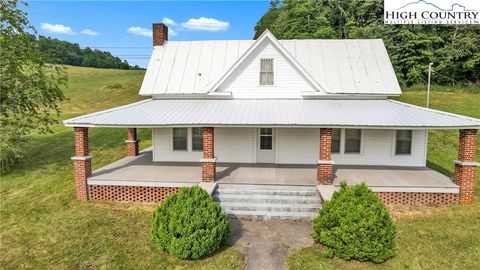 Photo of 2531 NC Hwy 16, Jefferson, NC 28640 (MLS # 256036) Photo of 2531 NC Hwy 16, Jefferson, NC 28640 (MLS # 256036)