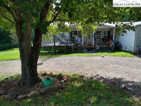 Photo of 178 Joe Place, Sparta, NC 28675 (MLS # 246691)