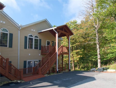 Photo of 3441 S Beech Mountain Parkway #E6, Beech Mountain, SC 28604 (MLS # 264409)