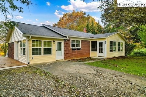 Photo of 117 Andrews Ridge Road, Sparta, NC 28675 (MLS # 258421)
