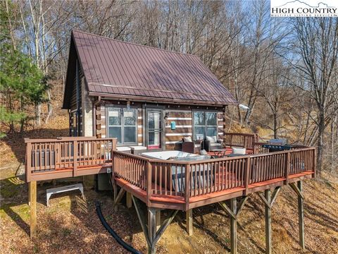Photo of 419 Billy Billings Road, Vilas, NC 28692 (MLS # 259152)