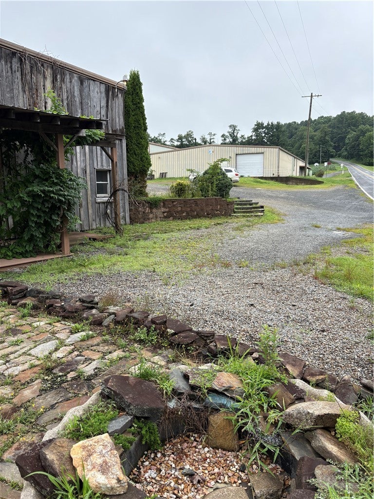 593 Andrews Ridge Road