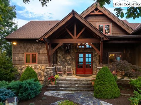 Photo of 5212 Reynolds Parkway, Boone, NC 28607 (MLS # 261033)