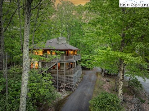 Photo of 102 Rhododendron Drive, Beech Mountain, NC 28604 (MLS # 255527) Photo of 102 Rhododendron Drive, Beech Mountain, NC 28604 (MLS # 255527)
