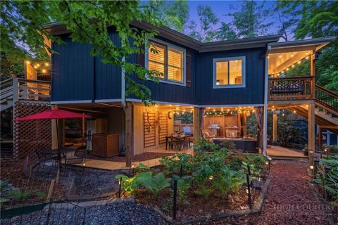 Photo of 336 Old Johns River Road, Blowing Rock, NC 28605 (MLS # 262143)