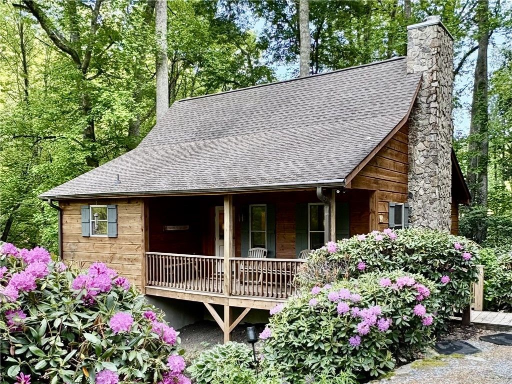 Photo of 165 Acadiana Lane, Vilas, NC 28692 (MLS # 262136)
