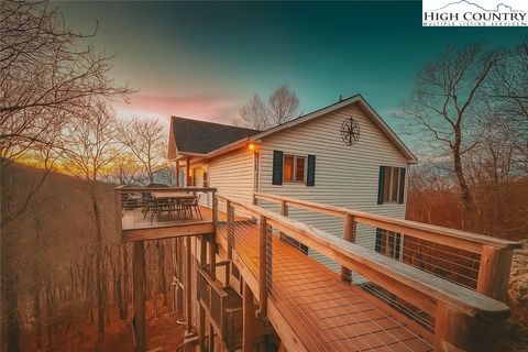 Photo of 114 Spruce Hollow Road, Beech Mountain, NC 28604 (MLS # 259180)