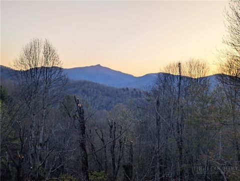Photo of TBD Daisy Ridge #20 Road, Banner Elk, NC 28604 (MLS # 261022)