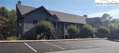Photo of 519 Waterside Drive #Mitchell 3, Blowing Rock, NC 28605 (MLS # 252112)