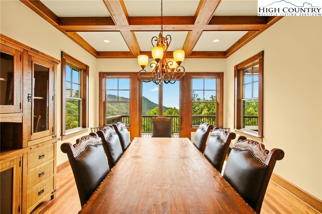 Blowing Rock, North Carolina 28605, United States, 4 Bedrooms Bedrooms, ,5 BathroomsBathrooms,Residential,Active,37474