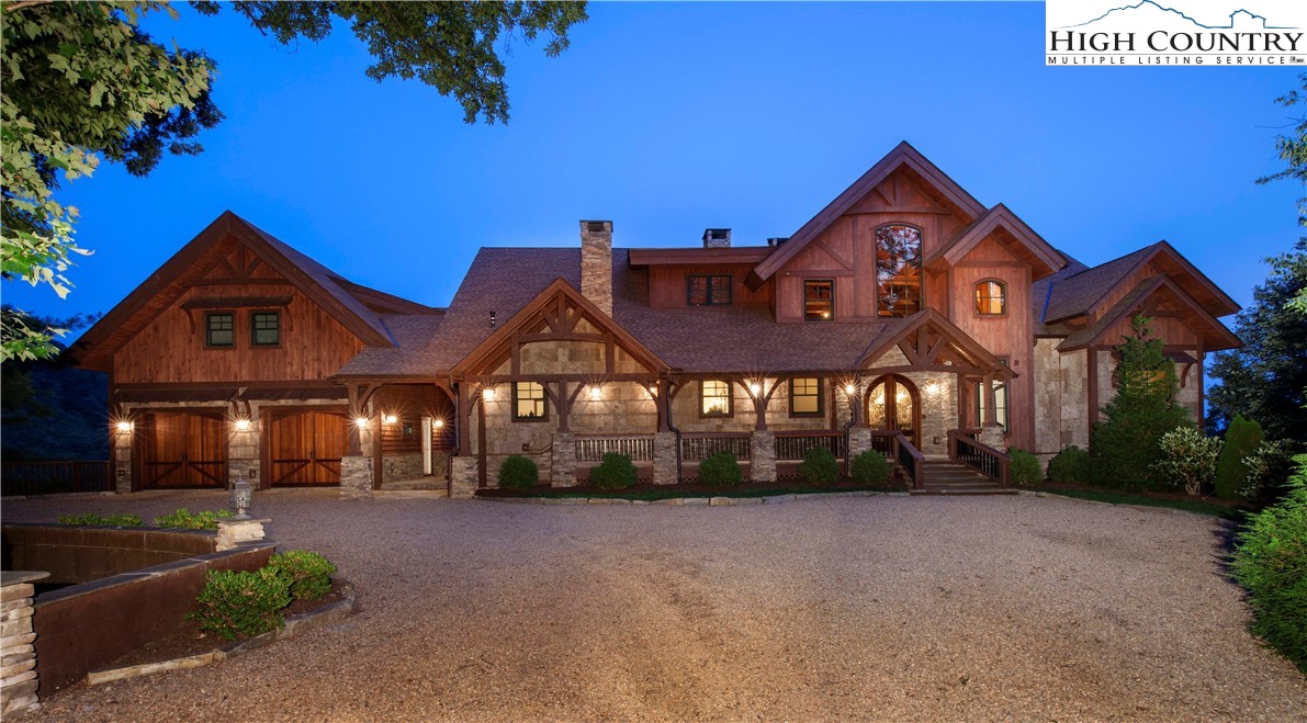 Blowing Rock, North Carolina 28605, United States, 4 Bedrooms Bedrooms, ,5 BathroomsBathrooms,Residential,Active,37474