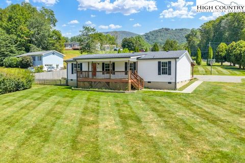 Photo of 668 Mabel School Road, Zionville, NC 28698 (MLS # 257884)