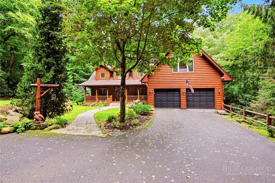 232 The Glens Boulevard