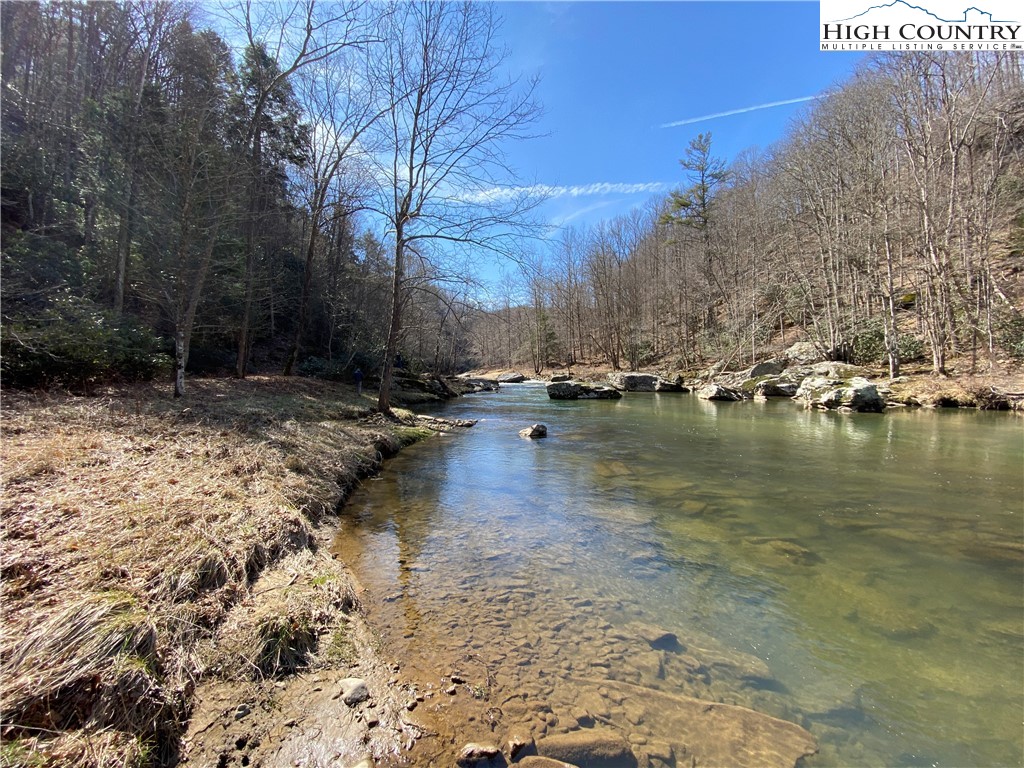 Sugar Grove, North Carolina 28679, United States, ,Land,Pending,50317