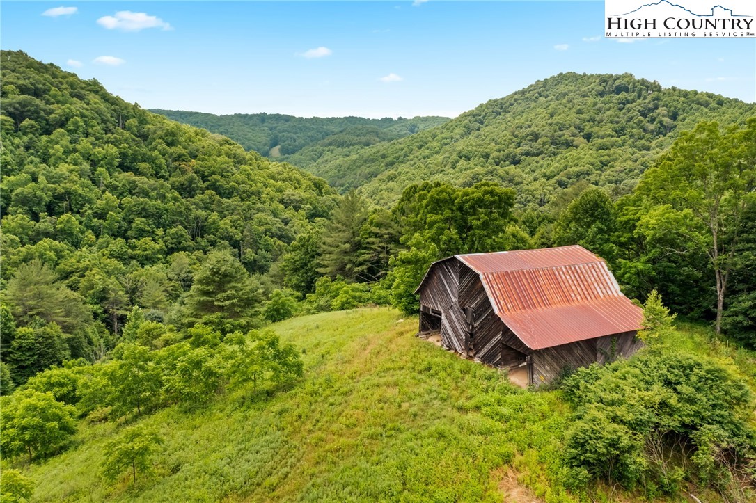 Sugar Grove, North Carolina 28679, United States, ,Land,Pending,50317