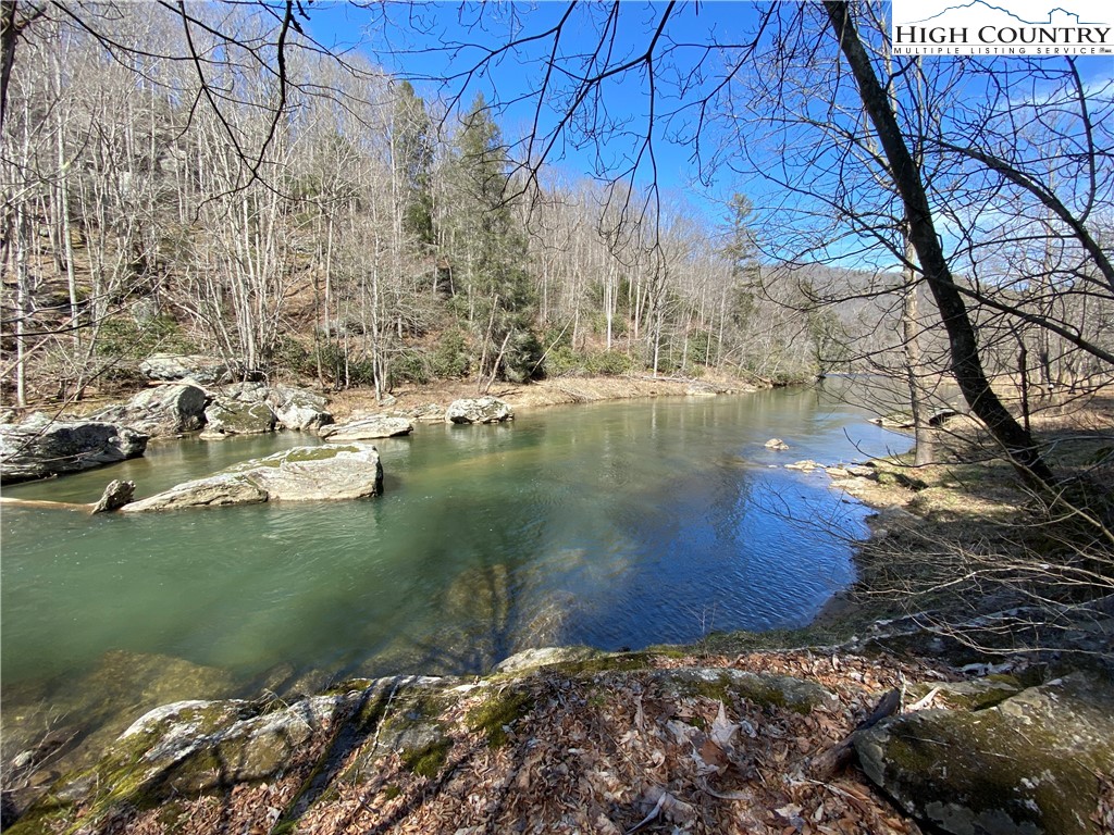 Sugar Grove, North Carolina 28679, United States, ,Land,Pending,50317
