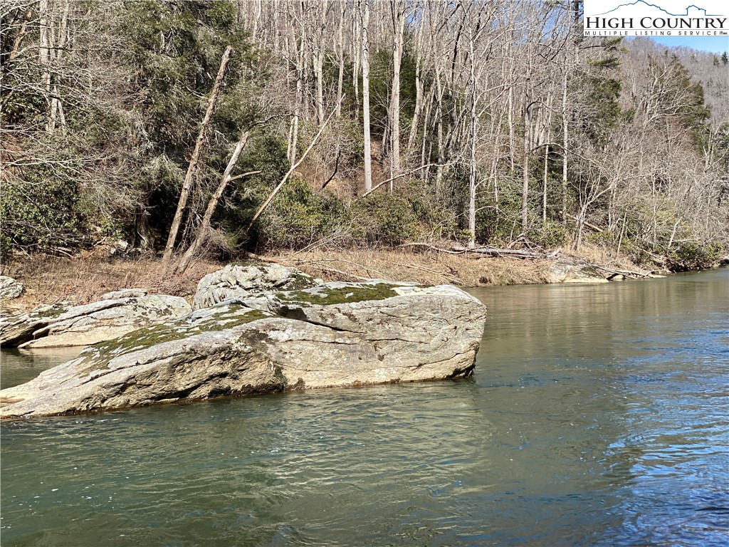 Sugar Grove, North Carolina 28679, United States, ,Land,Pending,50317