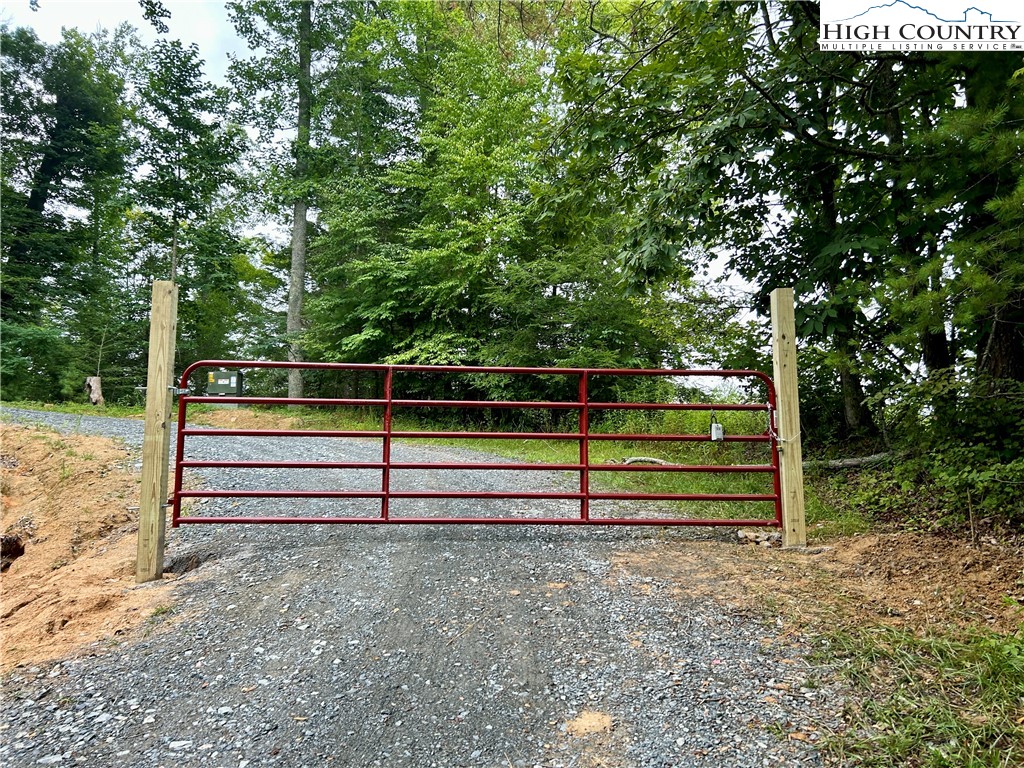 Sugar Grove, North Carolina 28679, United States, ,Land,Pending,50317