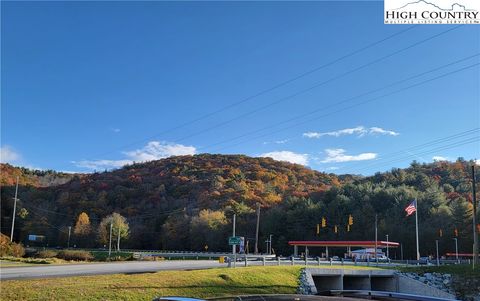 Photo of 4259 US Highway 321 South Highway, Blowing Rock, NC 28605 (MLS # 219132)