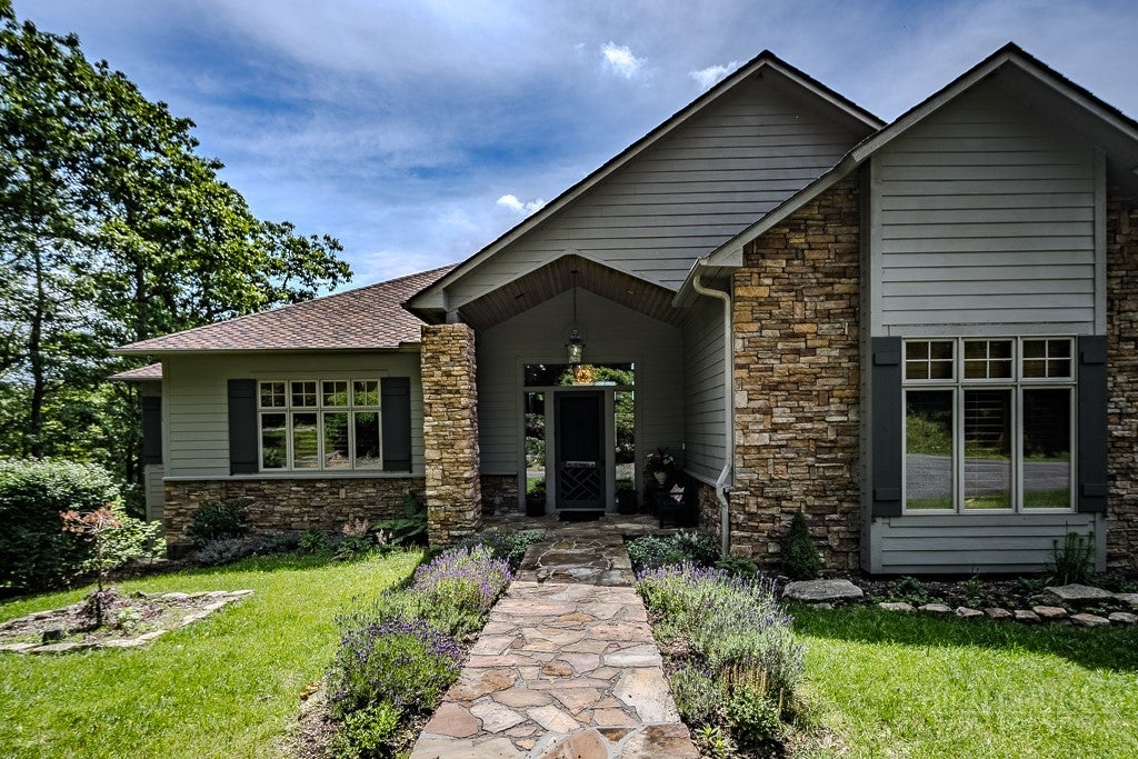 1031 Ridge Drive