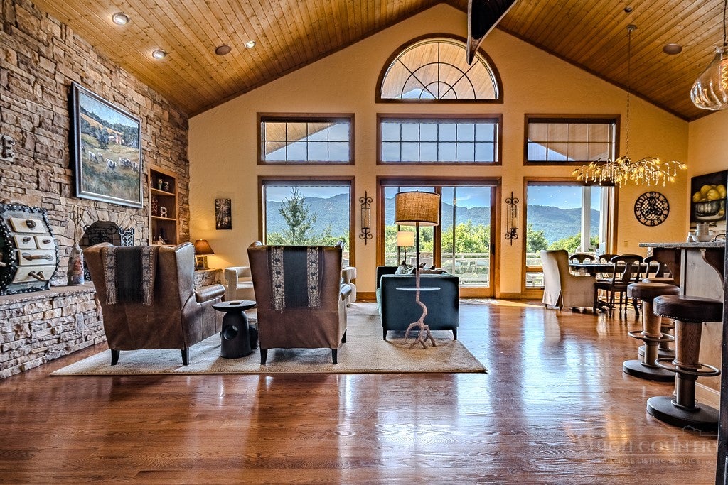 1031 Ridge Drive