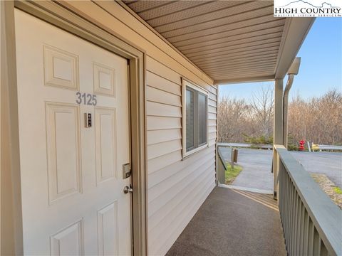 Photo of 301 Pinnacle Inn Road #3125, Beech Mountain, NC 28604 (MLS # 254826)