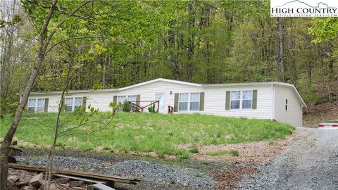 Photo of 891 Rainbow Trail, Boone, NC 28607 (MLS # 243541)
