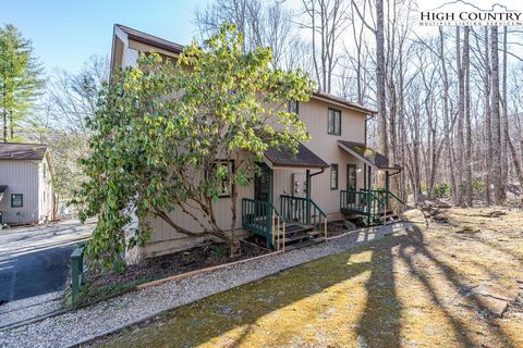 Photo of 240 South Slope Road #4, Banner Elk, NC 28604 (MLS # 254368)