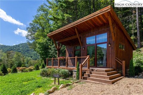 Photo of 45 Stonefly Trail, Banner Elk, NC 28604 (MLS # 254347)