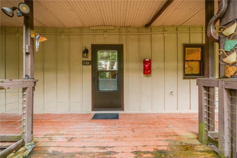 Photo of 103 Mid Holiday Lane #D214, Beech Mountain, NC 28604 (MLS # 263273)