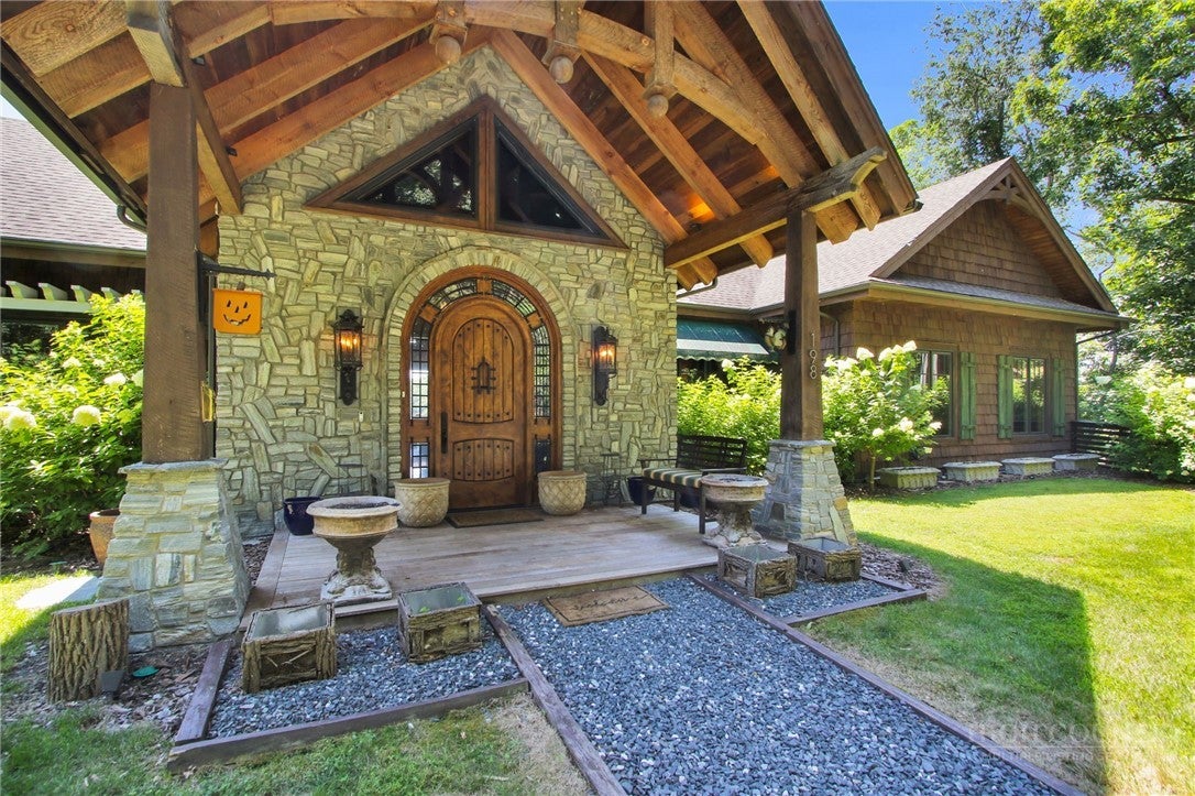 198 Orchard Lane