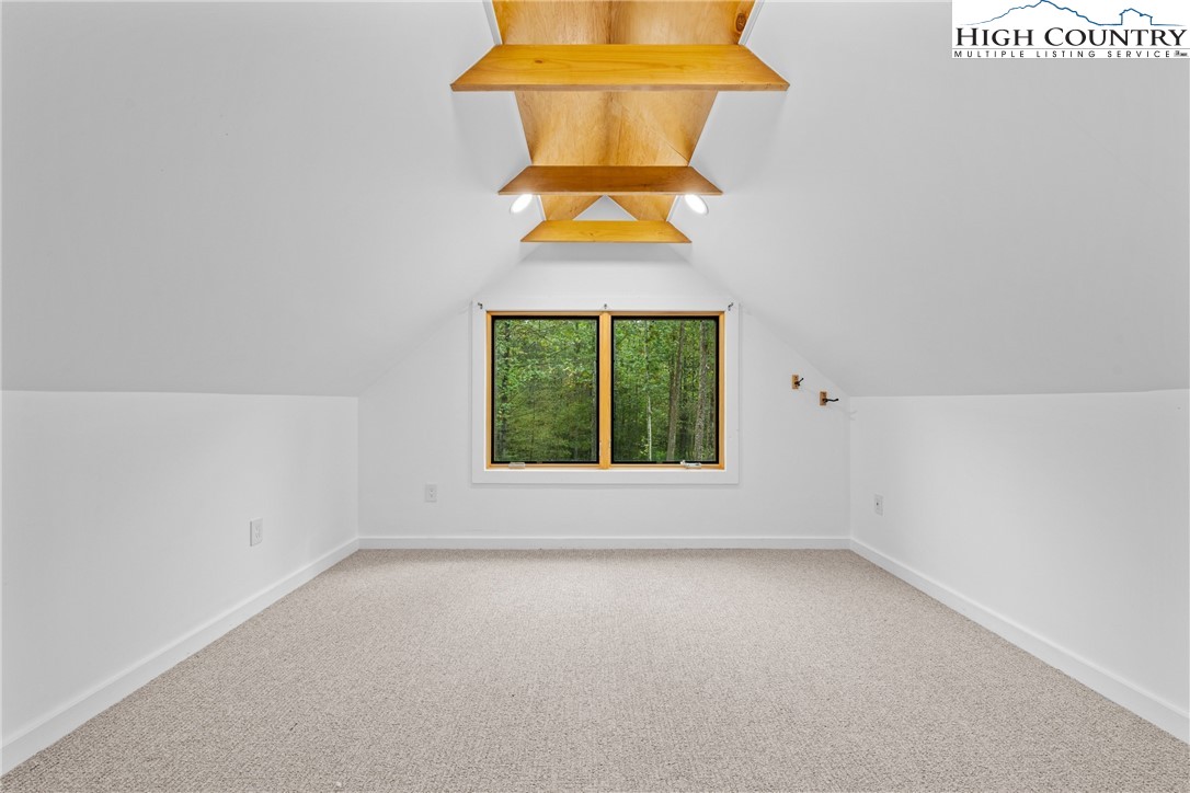 Deep Gap, North Carolina 28618, United States, 4 Bedrooms Bedrooms, ,4 BathroomsBathrooms,Residential,Active,220903