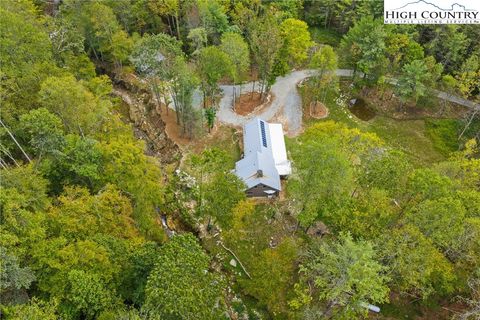 Photo of 812 Jakes Mountain Road, Deep Gap, NC 28618 (MLS # 258102)