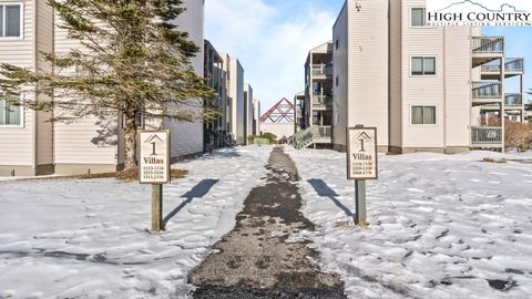 Photo of 301 Pinnacle Inn Road #1114, Beech Mountain, NC 28604 (MLS # 259364)