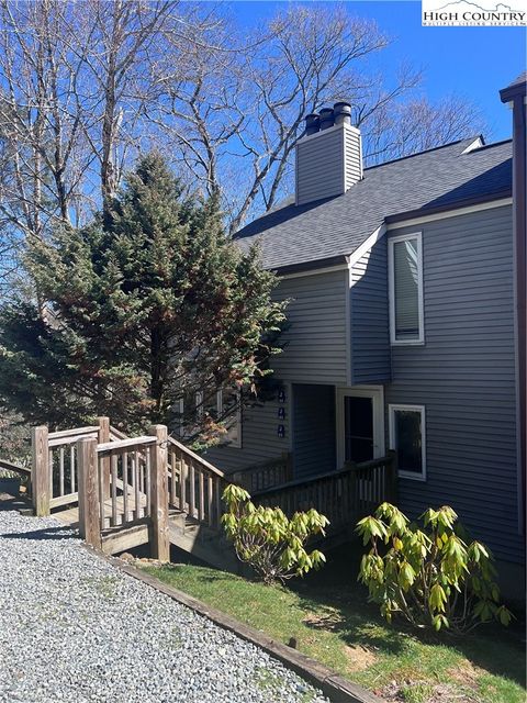 Photo of 165 Briarcliff Road #J42, Banner Elk, NC 28604 (MLS # 260523)