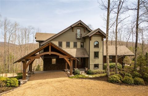 Photo of 1220 Sweetgrass Drive, Blowing Rock, NC 28605 (MLS # 261522)
