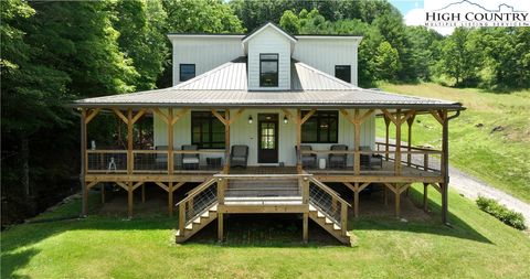 Photo of 2507 Parker Eller Road, Lansing, NC 28643 (MLS # 256712) Photo of 2507 Parker Eller Road, Lansing, NC 28643 (MLS # 256712)