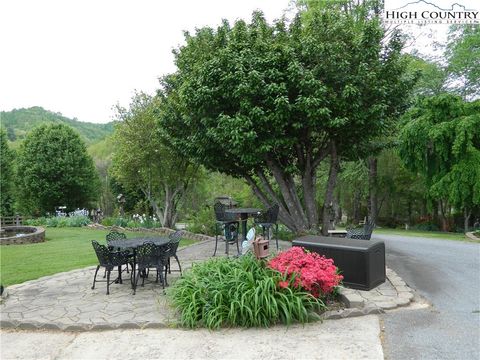 A home in Lenoir