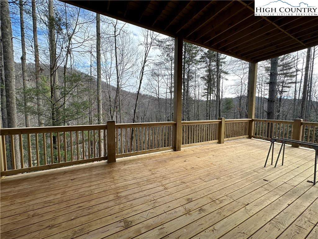 Blowing Rock, North Carolina 28605, United States, 4 Bedrooms Bedrooms, ,6 BathroomsBathrooms,Residential,Active,15561
