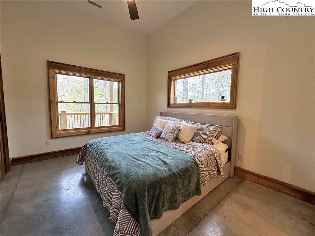 Blowing Rock, North Carolina 28605, United States, 4 Bedrooms Bedrooms, ,6 BathroomsBathrooms,Residential,Active,15561