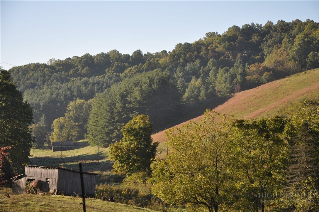1180 Ball Hollow Road