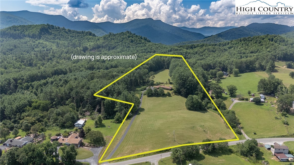 Newland, North Carolina 28657, United States, 3 Bedrooms Bedrooms, ,3 BathroomsBathrooms,Residential,Active,177482