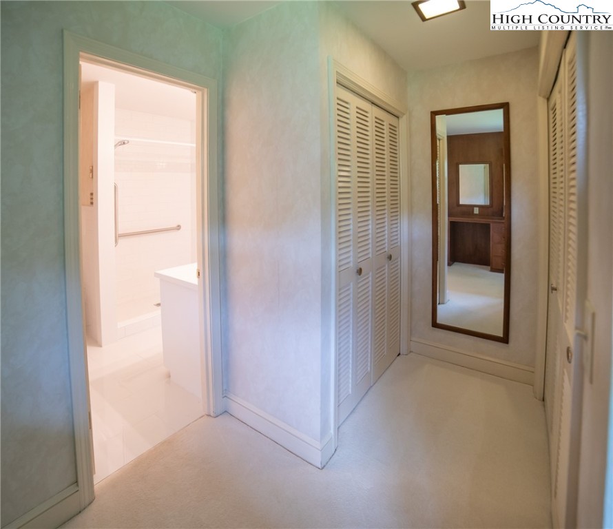 Newland, North Carolina 28657, United States, 3 Bedrooms Bedrooms, ,3 BathroomsBathrooms,Residential,Active,177482