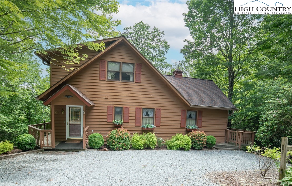 Newland, North Carolina 28657, United States, 3 Bedrooms Bedrooms, ,3 BathroomsBathrooms,Residential,Active,163524