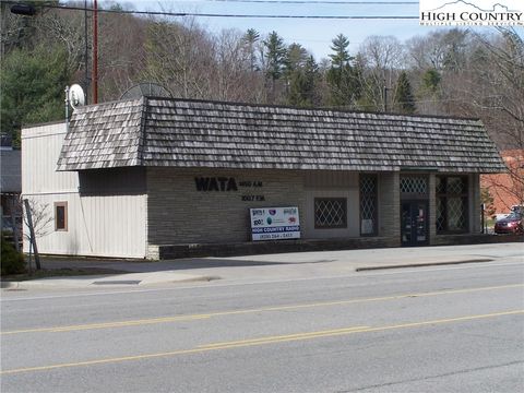 Photo of 738 Blowing Rock Road, Boone, NC 28607 (MLS # 248307)