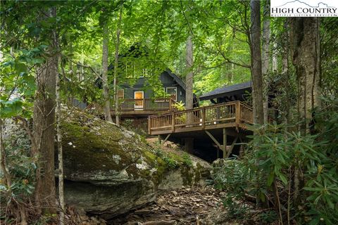 Photo of 2927 Hickory, Boone, NC 28607 (MLS # 256979)